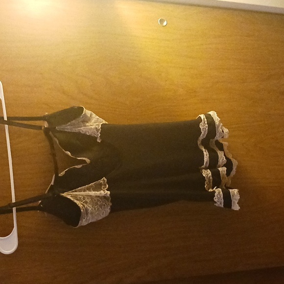 MAID COSTUME, MEDIUM, HALLOWEEN - Picture 2 of 3